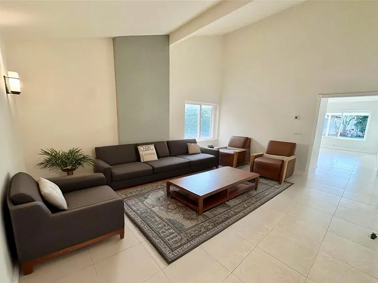 4162 Fireside Cir — Photo 2