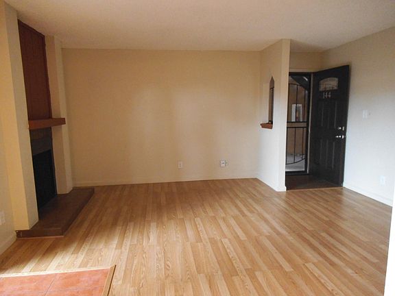 3rd image of 1550 W Ashlan Ave APT 144