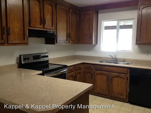 4th image of 1443 Westminster Dr