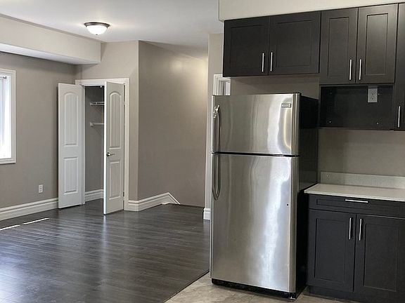 4th image of 1298 Goyeau St Unit 3