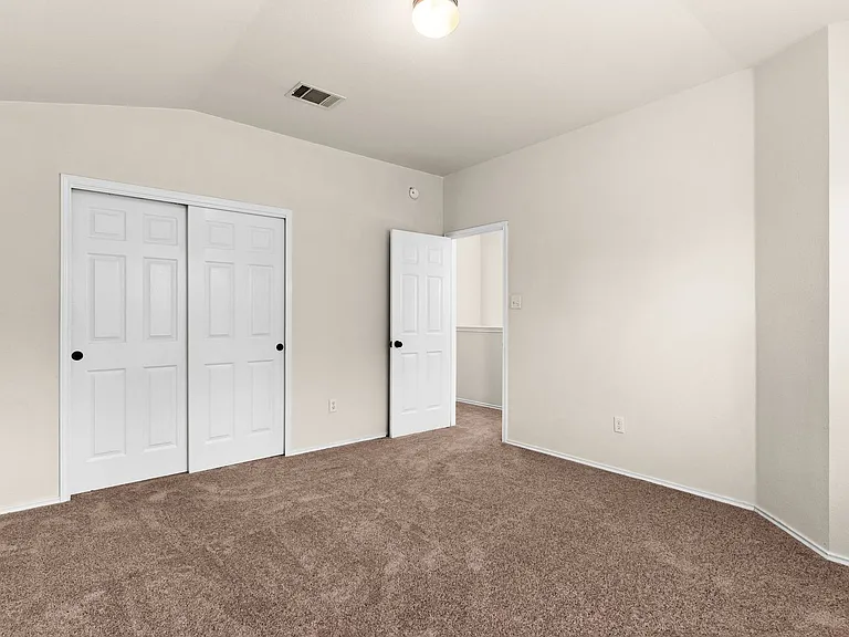 6106 Emilie Ln — Photo 11