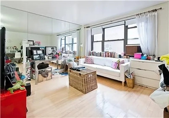 Rented by Nest Seekers International | media 28