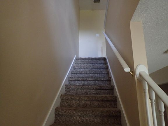 4th image of 505 Sullivan St NW #D