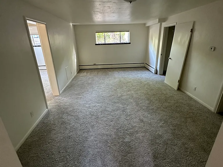 390 E 12th St #5 — Photo 4