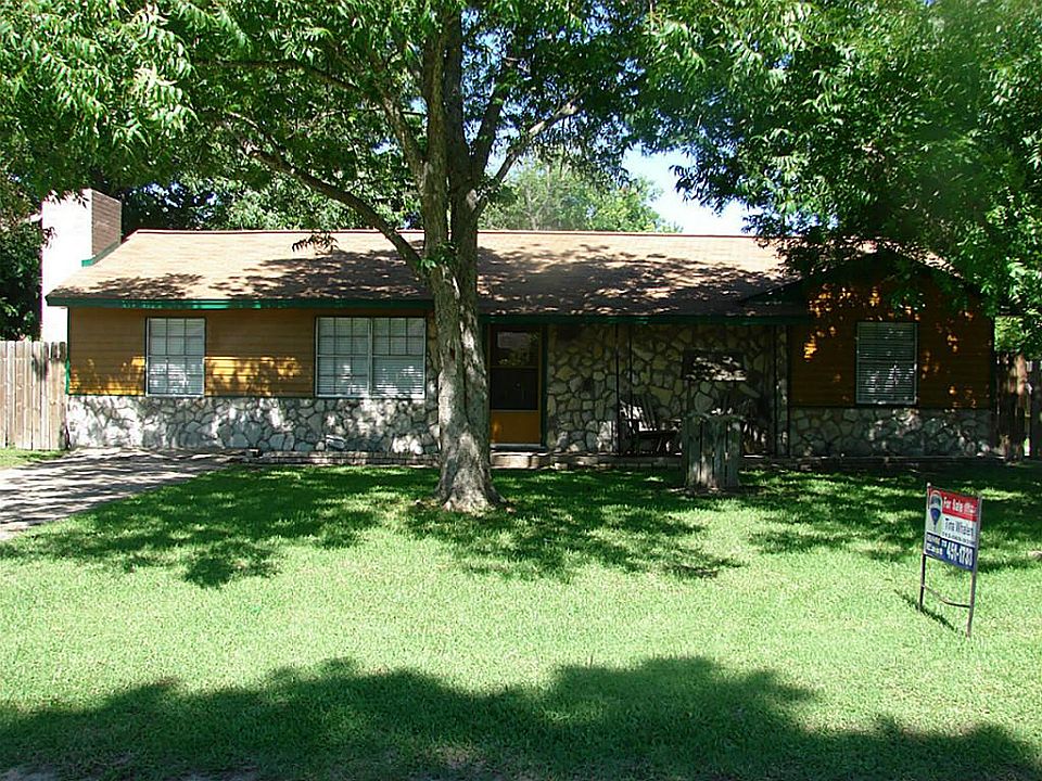 102 Inwood Ln, Highlands, TX 77562 Zillow