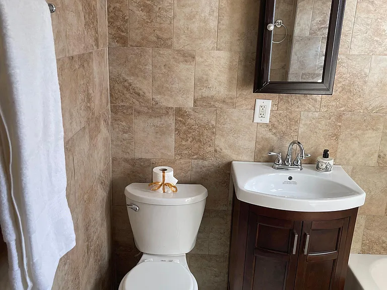 138 Biruta St #3 — Photo 12