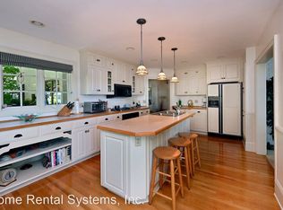 425 Lakeview Ave, Tonka Bay, MN 55331