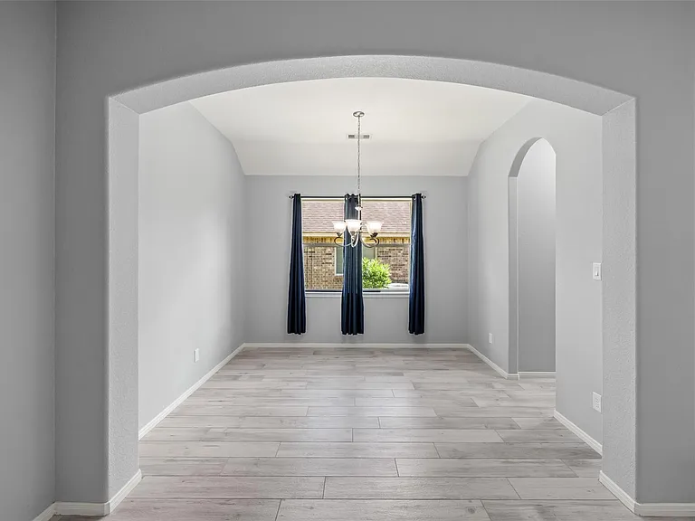 2406 Winter Trail Dr — Photo 19