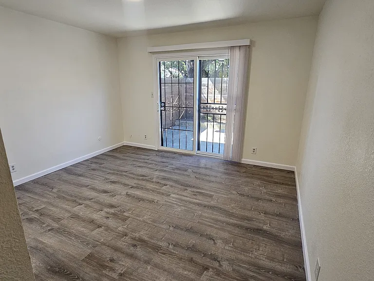 4101 Porter St #6 — Photo 19