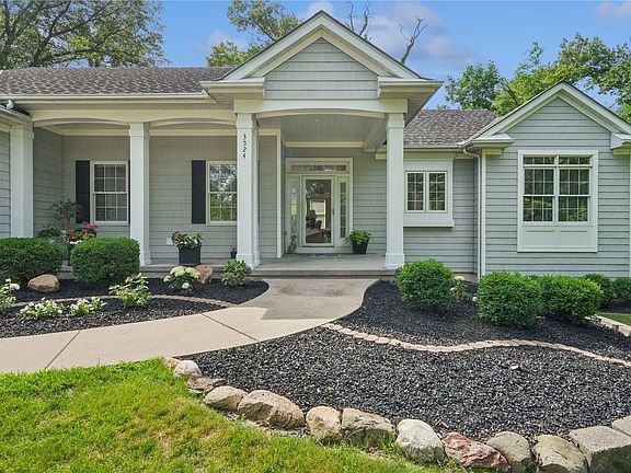5th image of 3524 River Ridge Ct NE