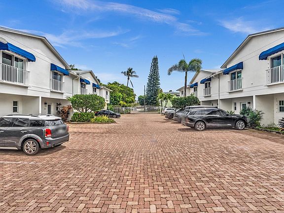 3rd image of 835 NE 19th Avenue #9