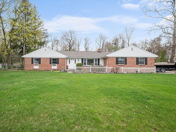 3rd image of 7619 Dartmouth Dr