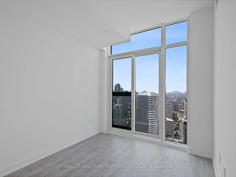 252 Church St #Penthouse 16 — Photo 7