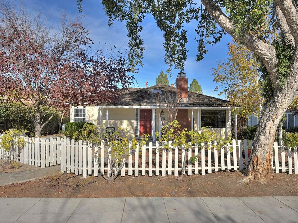 1st image of 2715 Ramona St