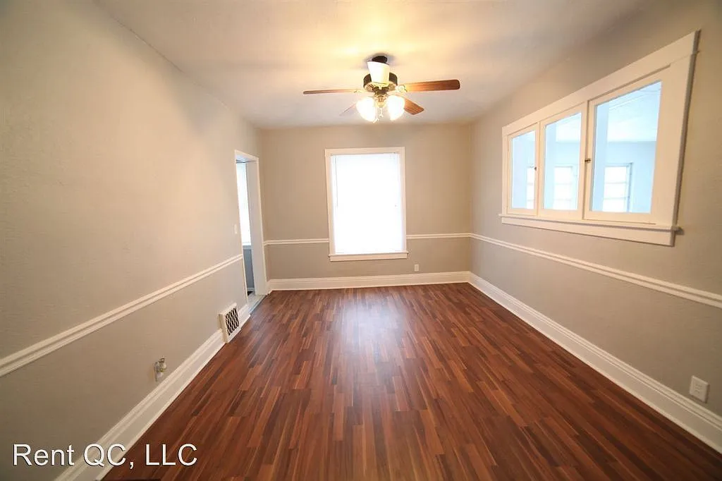 1500 36th St photo 1