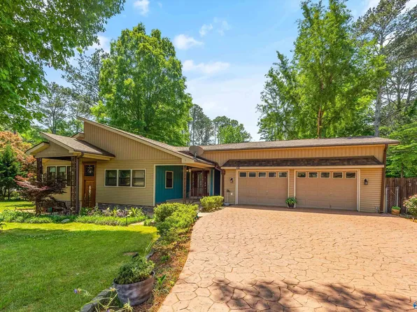 3684 Scottsboro Hwy, Scottsboro, AL 35769