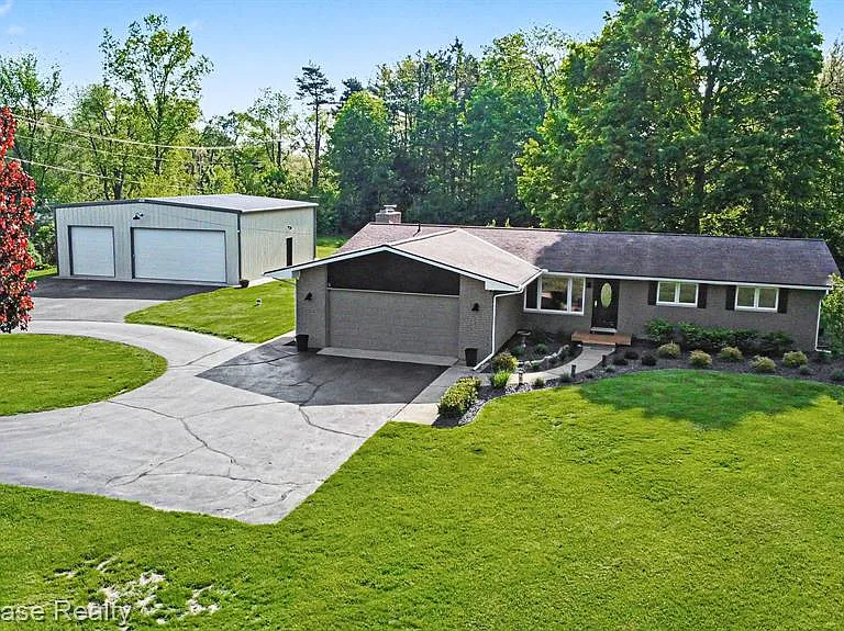 2572 Ridge Rd — Photo 41