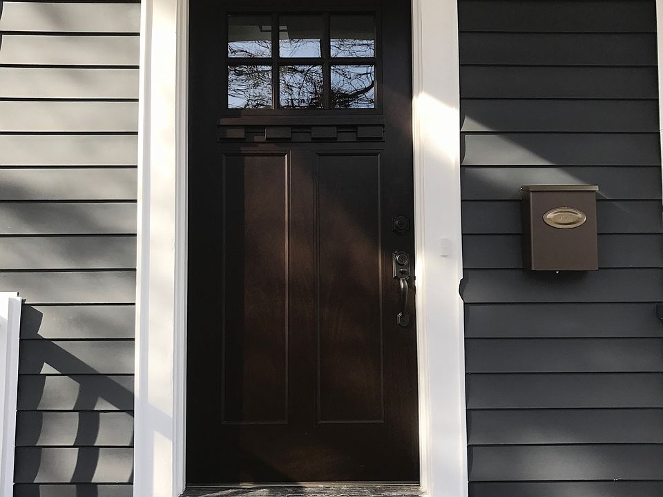 2nd image of 93 Riggs Pl