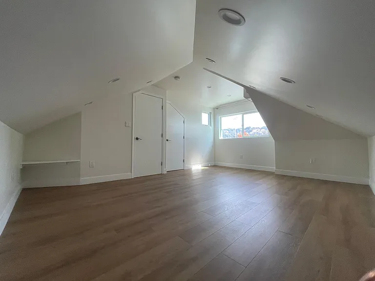2325 McKinley Ave — Photo 19