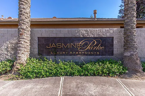 631 Jasmine Parke Dr Photo 1