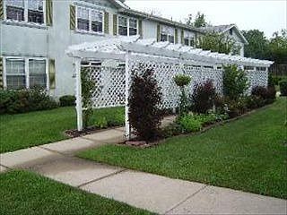 2nd image of 1125 Greenwood Cir