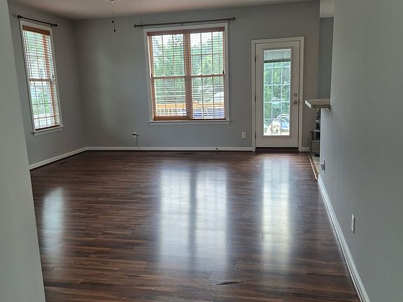3rd image of 5507 Vaughan Ln