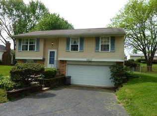 1817 Lakeview Dr, Newark, OH 43055