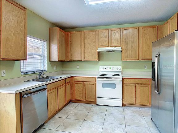 5th image of 13324 Harbor Shore Ln