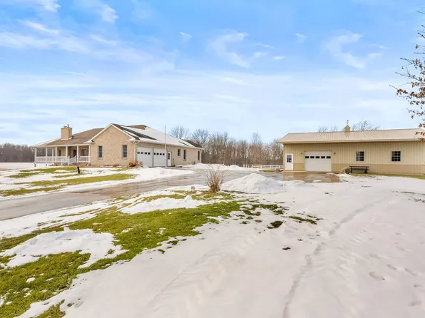 4239 S Kinsey Rd, Warsaw, IN 46580