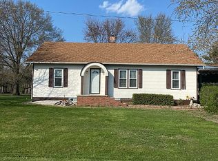 101 High St, Truxton, MO 63381