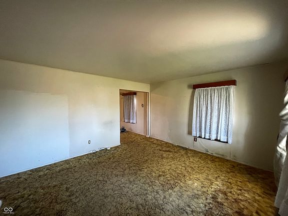5th image of 5743 N Frontage Rd