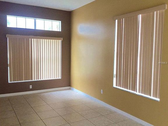 5th image of 2742 Emerson Ln