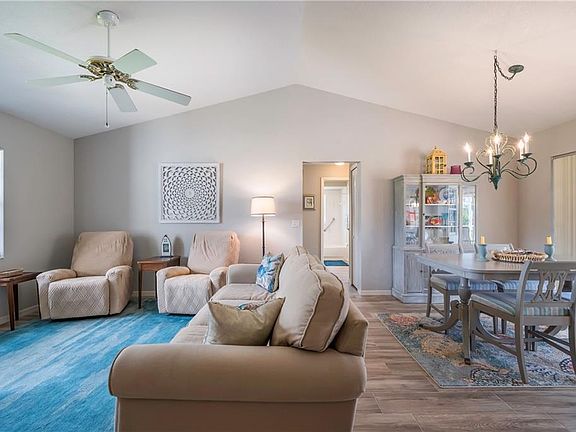 4th image of 3 Sportsman Cir