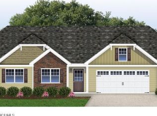 103 Sparrow Point Ln, Jacksonville, NC 28540