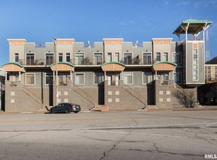 1511 6th St, Rock Island, IL