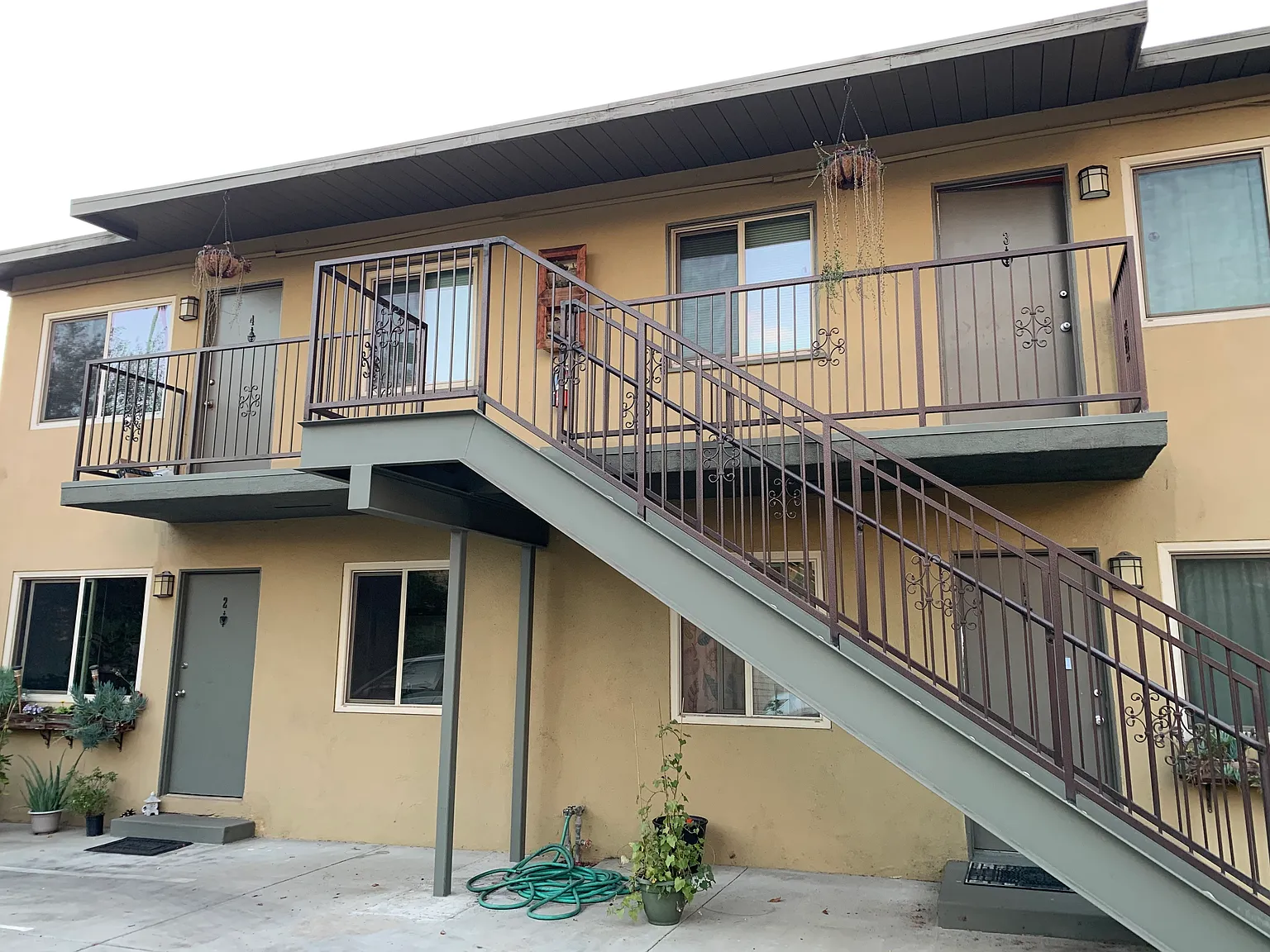 1 bed, 700 sqft, $2,380 — Photo 1