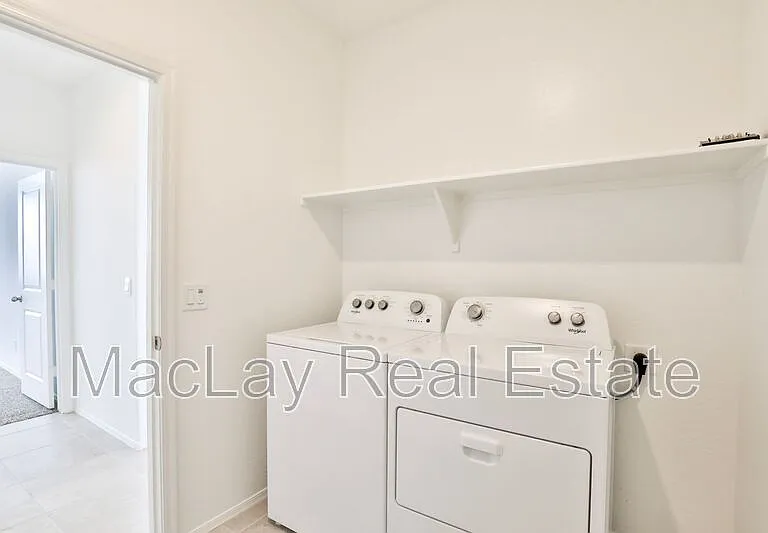 1133 W Descanso Canyon Dr — Photo 12