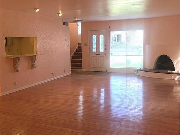 4th image of 206 Circle Dr