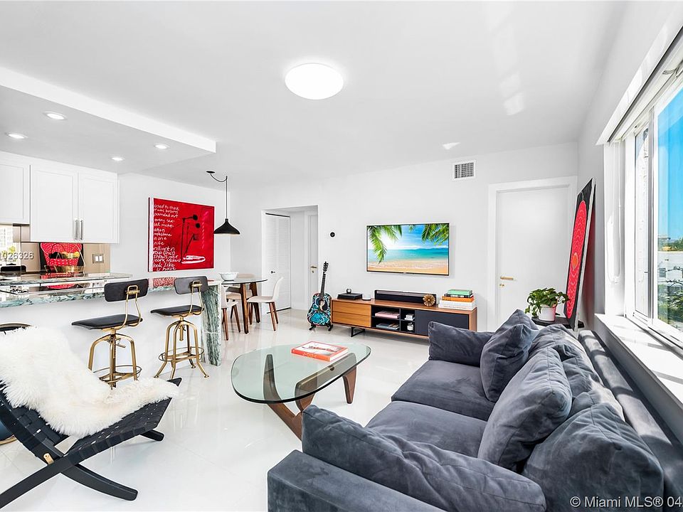 1st image of 1545 Euclid Ave APT 4F