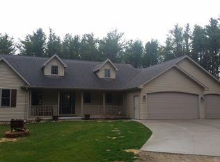 N3183 Fox Pines Ln, Appleton, WI 54913