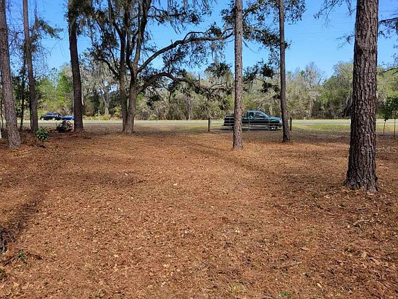 4th image of 10133 SE Hawthorne Rd