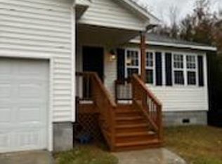 200 Attmore Dr, New Bern, NC 28560