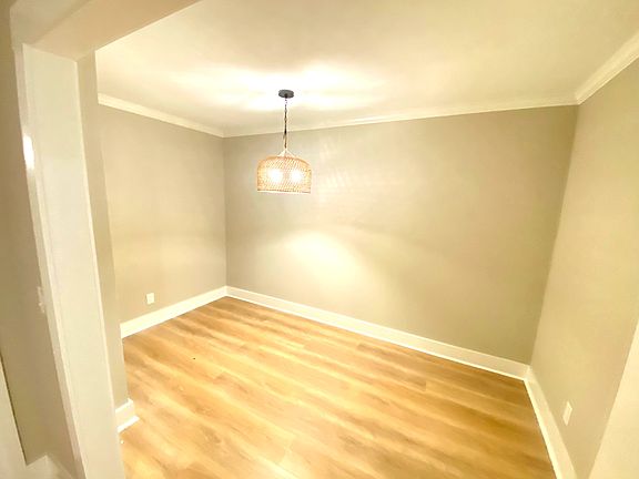 5th image of 7601 La Roche Ave