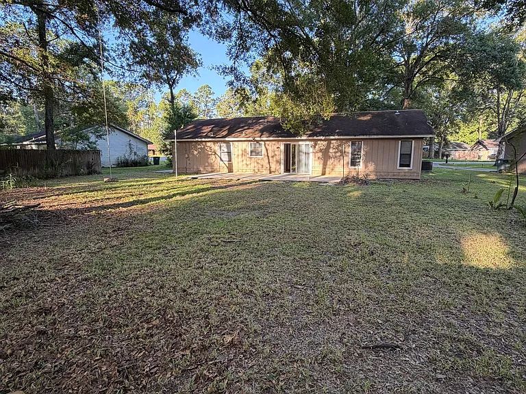 107 Pineneedle Cir — Photo 38