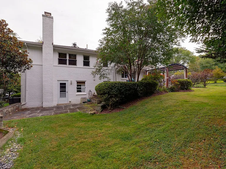 9420 Holland Ave — Photo 59