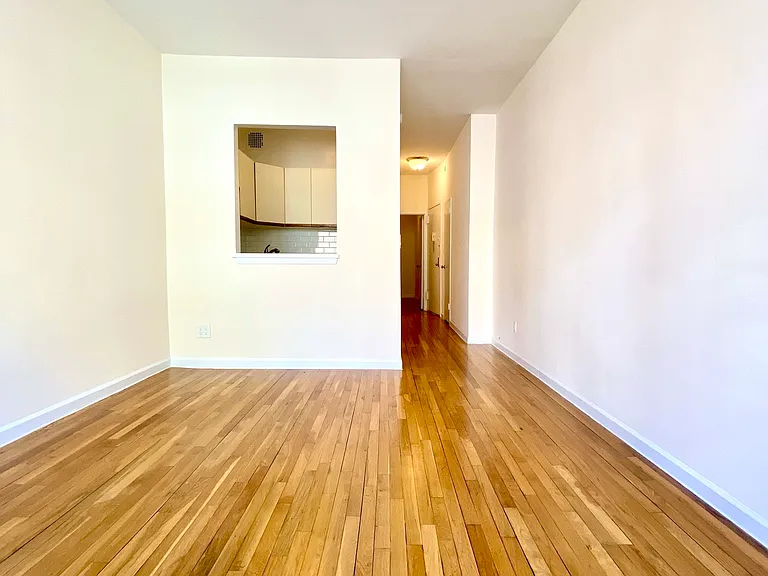 416 E 74th St #3A — Photo 3