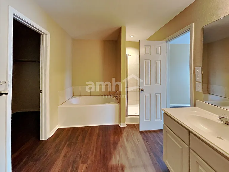 9928 Grebe Dr — Photo 14
