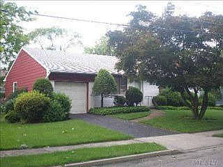 5th image of 8 Harbor Ln