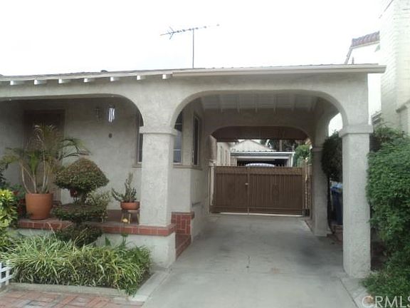 3rd image of 3214 W 75th St