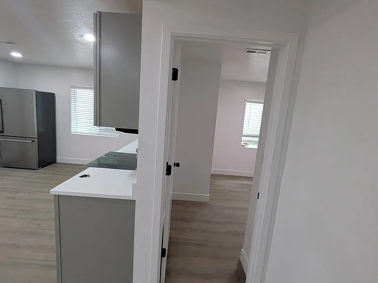3826 S Woodland Ave #BASEMENT — Photo 13